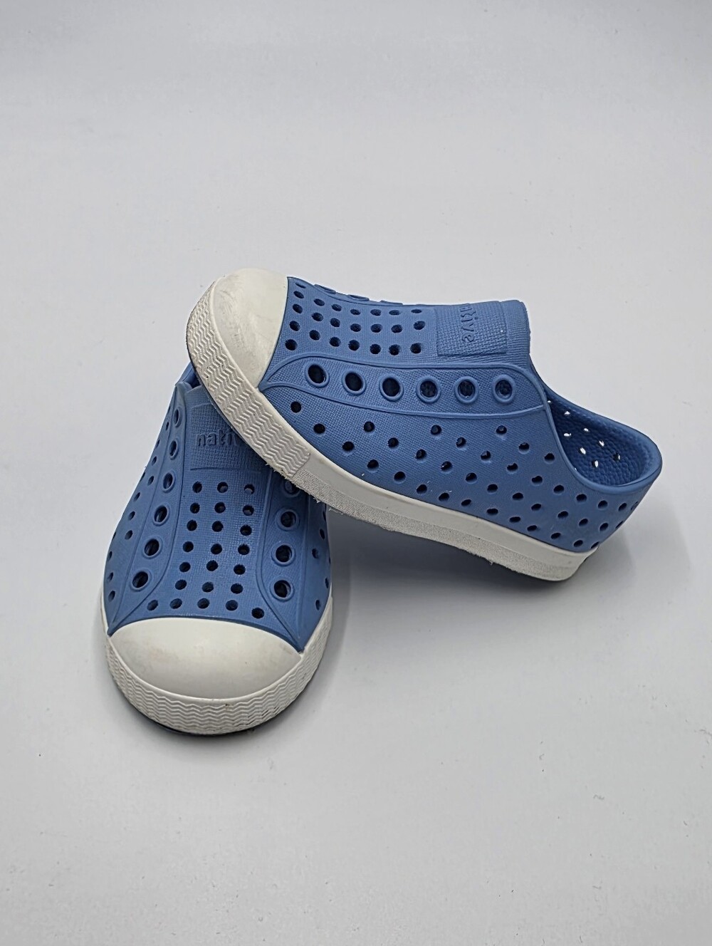 Native Jefferson toddler shoes size 6